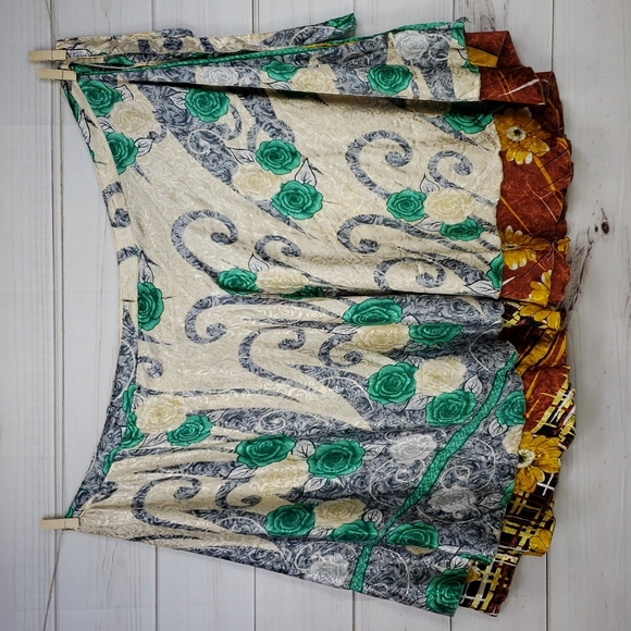 Darn Good Yarn Sari Silk Wrap Skirt Tea Goddess - Picture 3 of 16